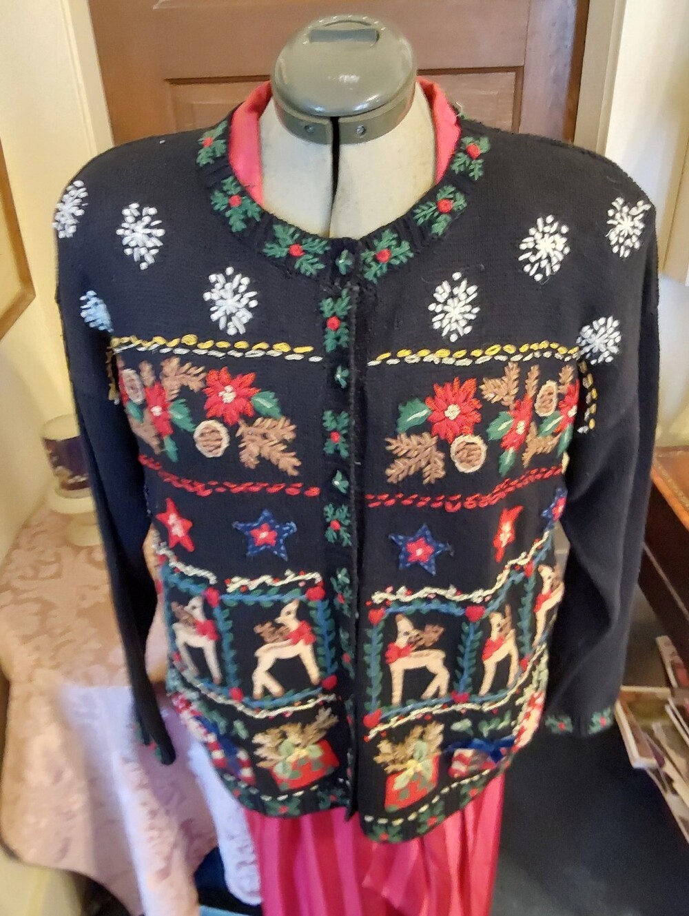 Heirloom Collectibles Reindeer Cardigan, 2001 Cotton Blend Sweater, Sz Small